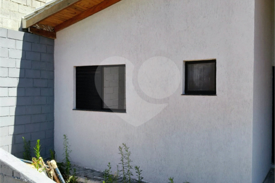 Casa à venda com 2 quartos no condomínio Águas de São Pedro, Mairiporã - SP