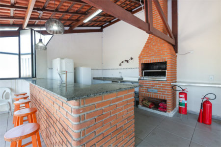 Apartamento à venda com 2 quartos, sendo 1 suíte,  em Vila Hamburguesa, São Paulo, SP