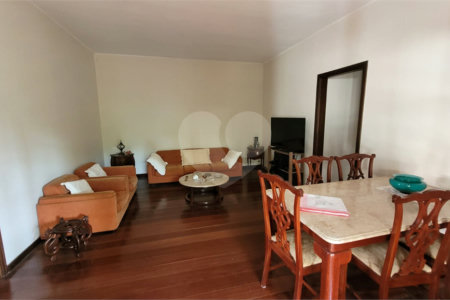 Casa Térrea à venda com 2 quartos, sendo 1 suíte, em Alto da Boa Vista, São Paulo, SP