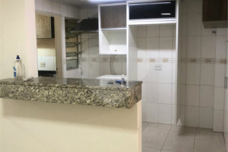 Casa à venda ou para alugar com 4 quartos, sendo 1 suíte, no condomínio Village Jardim Versailles, Jundiaí - SP