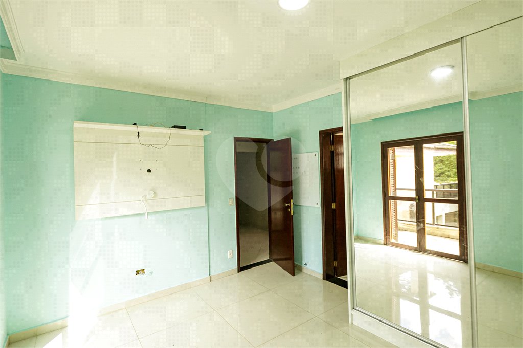 Casa com 4 quartos e ótimo espaço em local nobre no Alto da Boa Vista