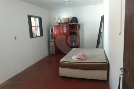 Casa à venda com 3 quartos em Vila Reis, Itapetininga, SP
