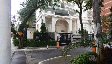 Apartamento à venda com 4 suítes em Moema, São Paulo, SP