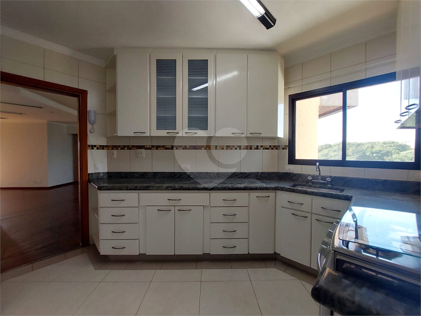 Apartamento à venda com 3 quartos, sendo 1 suíte, em Parque São Domingos, São Paulo, SP