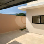 Casa à venda com 3 suítes em Vila Petrópolis, Atibaia, SP