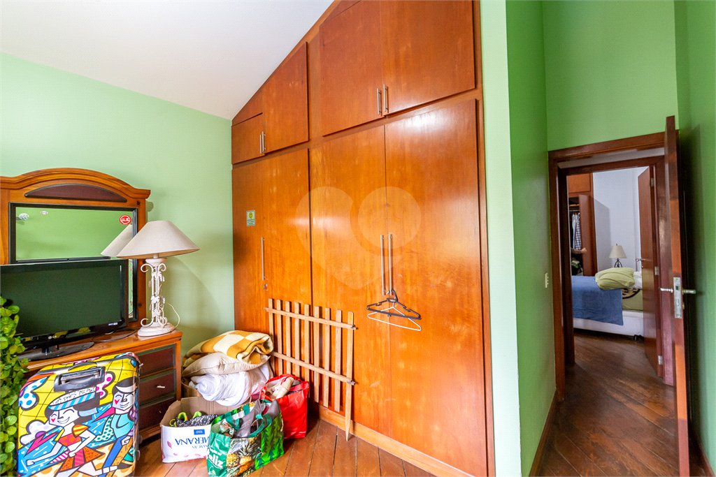 Casa à venda com 4 quartos, sendo 2 suítes, em Brooklin Paulista, São Paulo, SP