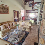 Casa à venda com 5 suítes no condomínio Estância Marambaia, Vinhedo - SP
