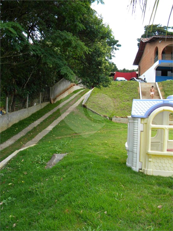 Chácara à venda com 7 quartos, sendo 1 suíte, em Capoavinha, Mairiporã, SP