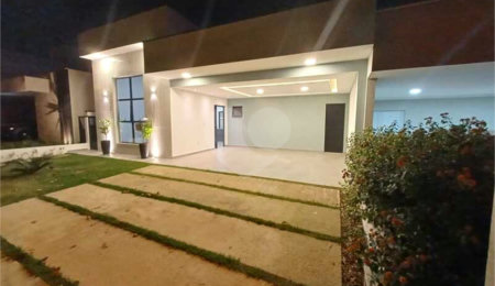 Casa à venda com 3 suítes no condomínio Residencial Alto de Itaici, Indaiatuba - SP