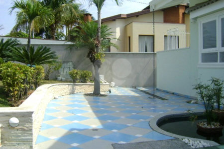 Casa à venda com 3 suítes no condomínio Estância Marambaia, Vinhedo - SP