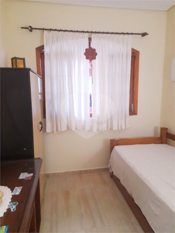 Casa à venda com 3 quartos, sendo 1 suíte,  em Água Espraiada (caucaia do Alto), Cotia, SP
