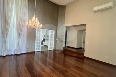 Casa à venda com 3 quartos, sendo 2 suítes, no condomínio Mirante do Horto, São Paulo - SP