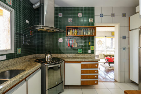 Apartamento à venda com 3 suítes em Morumbi, São Paulo, SP
