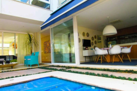 Casa à venda com 4 suítes no condomínio Bauhaus, São Paulo - SP