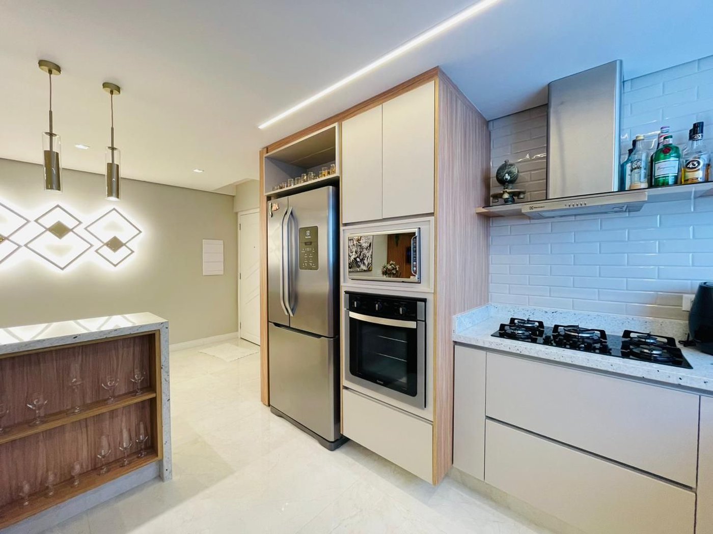 Apartamento com 3 dormitórios à venda, 127 m² por R$ 2.550.000,00 - Gonzaga - Santos/SP