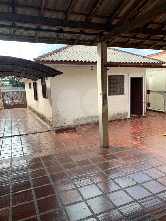 Sobrado à venda com 3 quartos no Brasilândia, São Paulo, SP