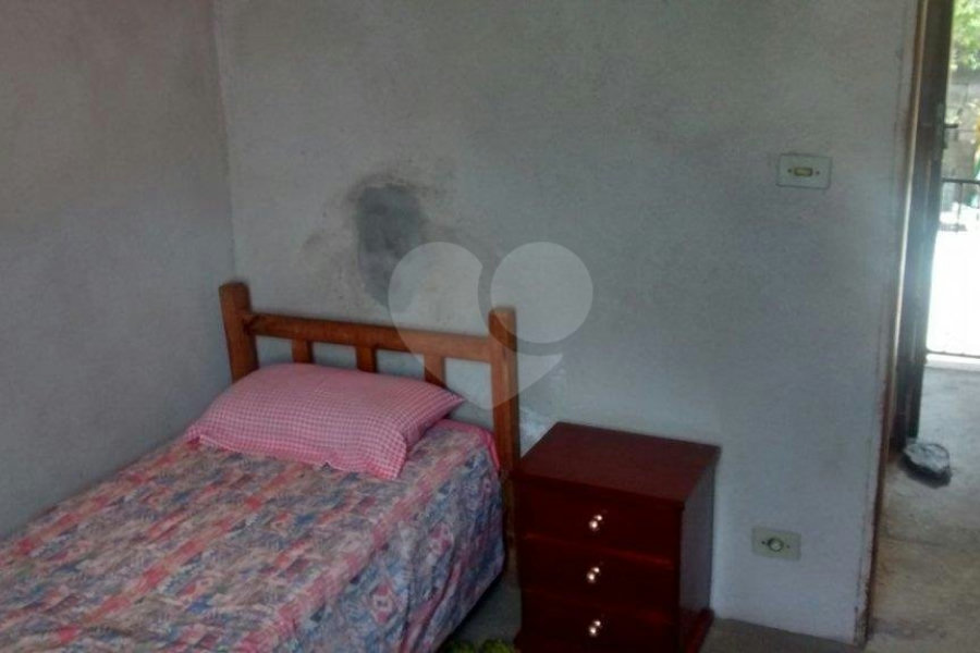 Sobrado à venda com 4 quartos, sendo 1 suíte, em Tremembé, São Paulo, SP
