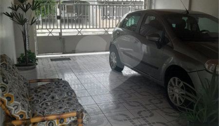 Sobrado à venda com 3 suítes em Itaim Paulista, São Paulo, SP