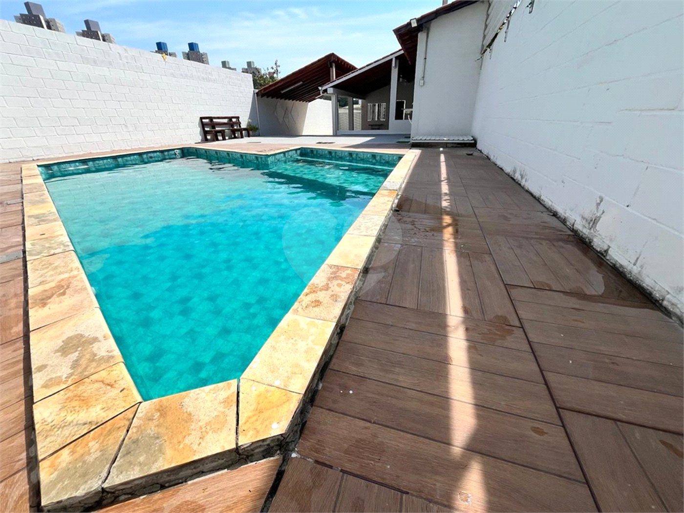 Casa à venda com 2 quartos em Vila Jeriva, Várzea Paulista, SP