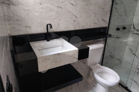 Casa à venda com 3 quartos, sendo 1 suíte, no condomínio Horto Florestal Villagio, Sorocaba - SP