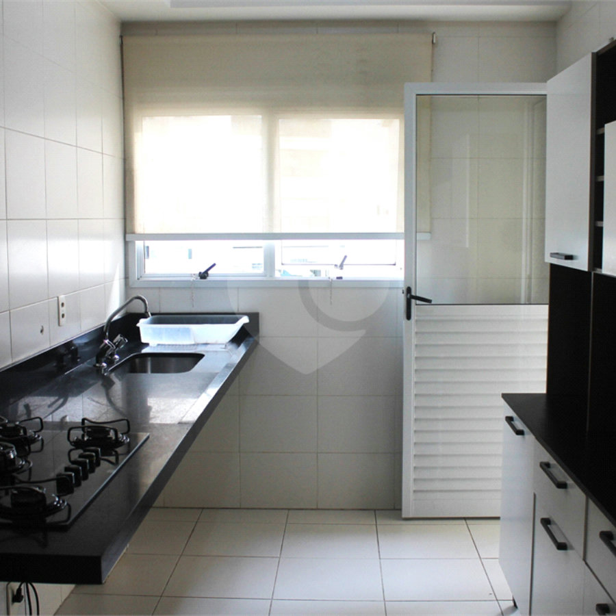 Apartamento à venda com 3 suítes em Vila Gilda, Santo André, SP