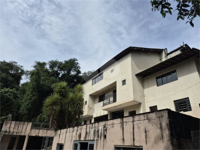 Casa à venda com 4 suítes no condomínio Associação Reserva das Hortênsias, Mairiporã - SP