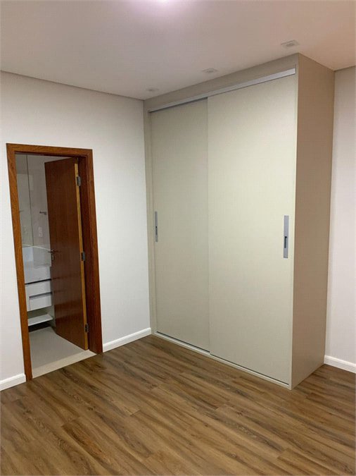 Casa em condomínio à venda ou para alugar com 2 quartos, sendo 1 suíte, em Residencial Villa do Bosque, Sorocaba, SP