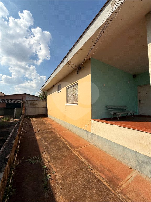 Casa à venda com 4 quartos em Vila Xavier (vila Xavier), Araraquara, SP