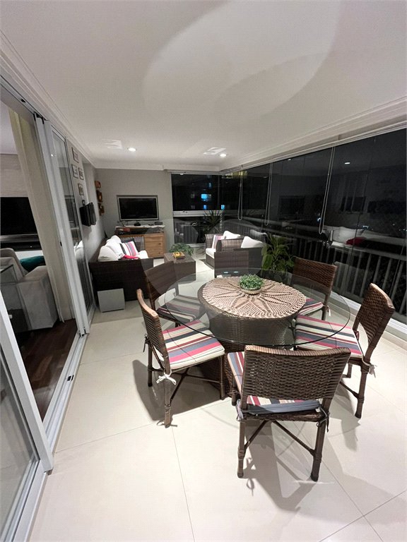 Apartamento à venda com 3 suítes em Vila Andrade, São Paulo, SP
