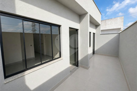 Casa Térrea à venda com 2 quartos em Jardim Ametista, Sorocaba, SP
