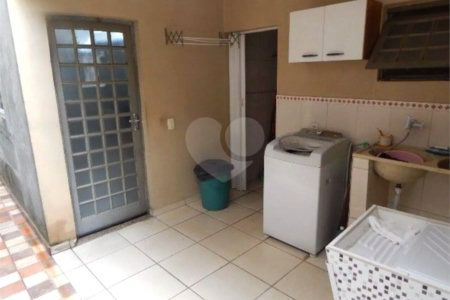 Sobrado à venda com 3 quartos, sendo 1 suíte, em Vila Ré, São Paulo, SP