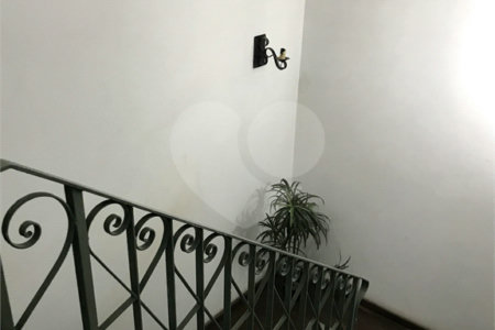 Sobrado à venda com 4 quartos, sendo 2 suítes,  em Vila Mariana, São Paulo, SP