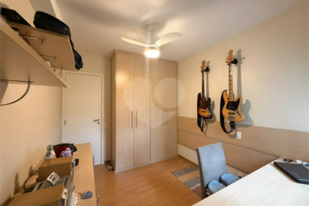 Apartamento à venda com 3 suítes em Jardim Marajoara, São Paulo, SP