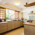 Casa à venda com 4 quartos, sendo 1 suíte,  em Interlagos, São Paulo, SP
