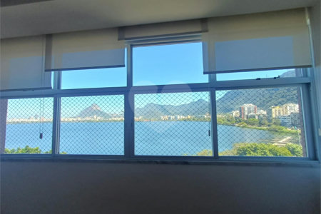 Apartamento à venda com 3 quartos, sendo 1 suíte,  em Lagoa, Rio de Janeiro, RJ