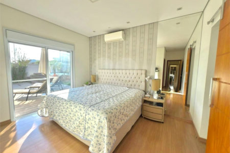 Casa à venda com 4 quartos, sendo 3 suítes, no condomínio Vila Hípica II, Vinhedo - SP