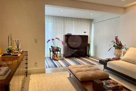 Apartamento à venda com 4 suítes em Vila Olímpia, São Paulo, SP