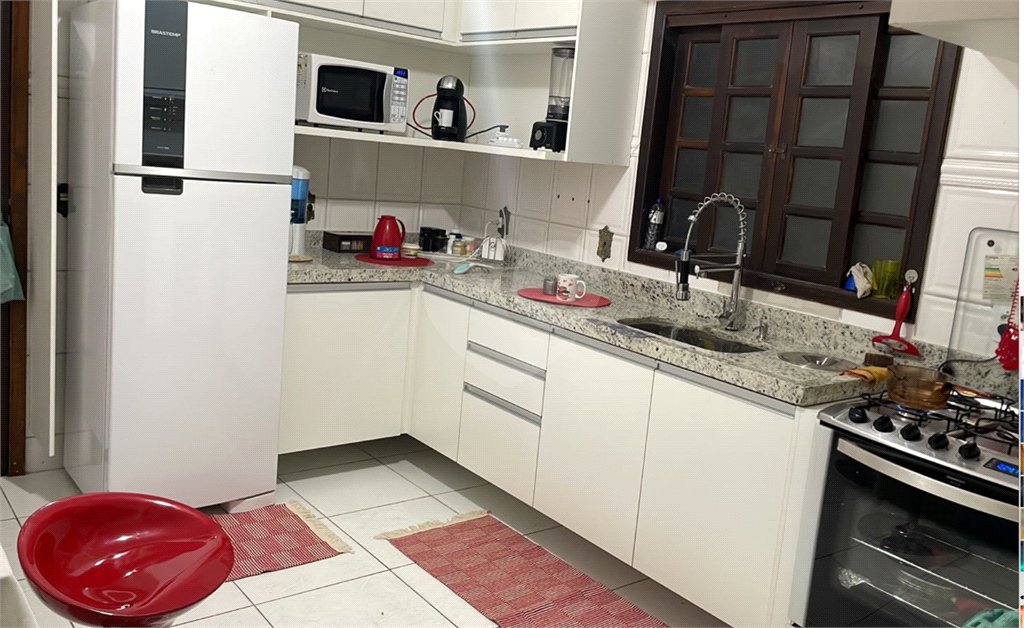 Sobrado à venda com 2 quartos, sendo 1 suíte,  em Ferreira, São Paulo, SP