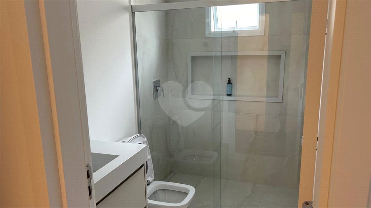 Casa à venda com 5 quartos, sendo 4 suítes,  no condomínio Residencial Vila do Itamaraca, Valinhos - SP