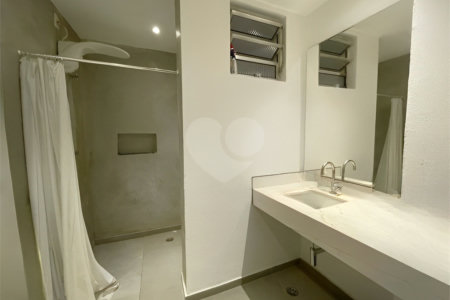 Apartamento à venda com 2 quartos, sendo 1 suíte, em Cerqueira César, São Paulo, SP