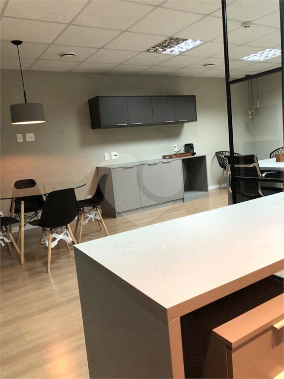 Sala à venda em Alto da Boa Vista, São Paulo, SP