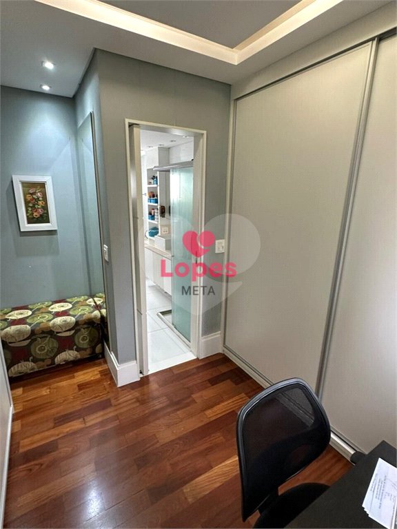 Apartamento à venda com 3 quartos, sendo 2 suítes, em Parque Residencial Aquarius, São José dos Campos, SP