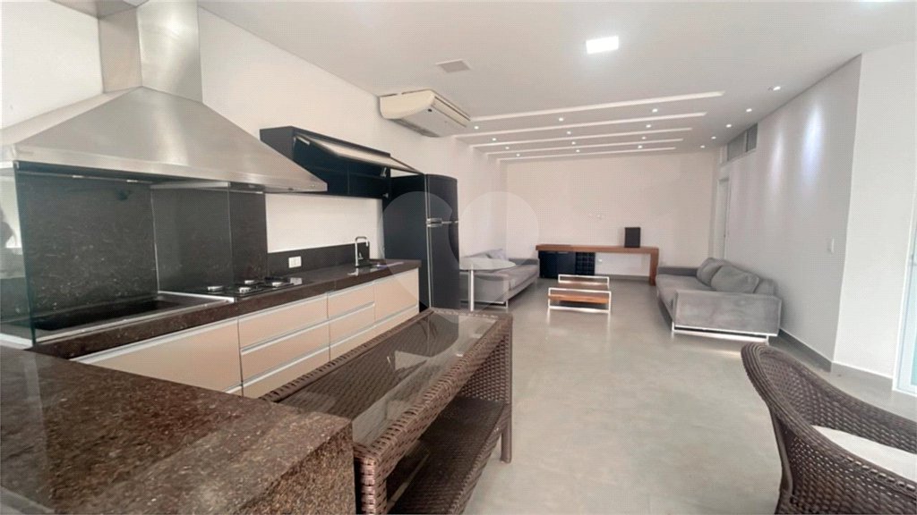 Sobrado à venda com 3 quartos, sendo 1 suíte, em Cidade Parquelandia, Mogi das Cruzes, SP