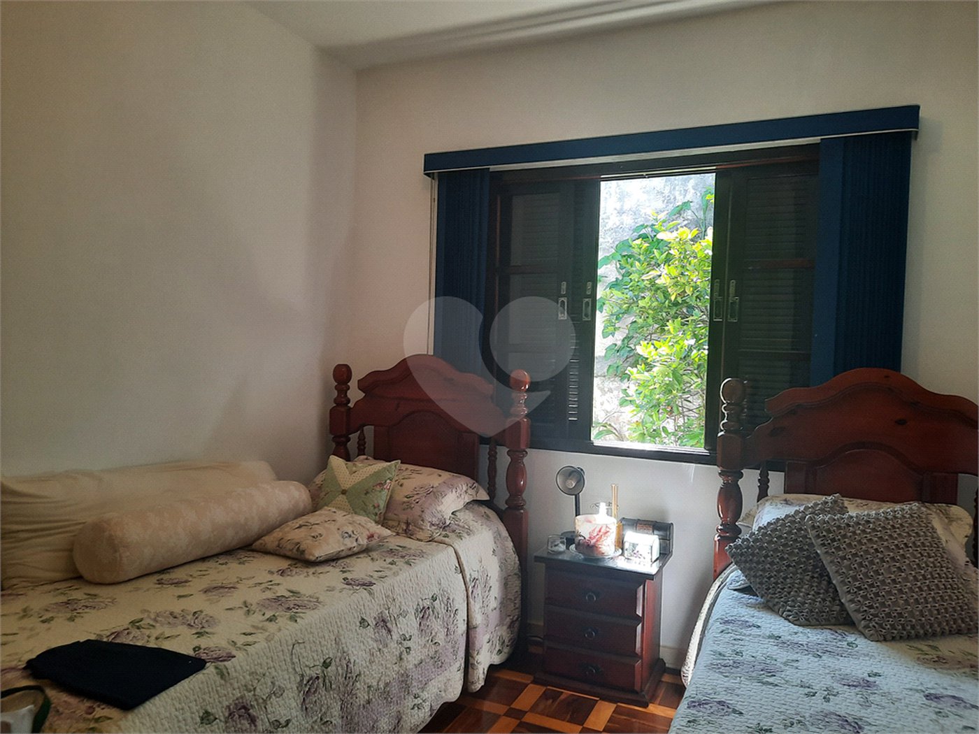 Casa à venda com 4 quartos, sendo 3 suítes,  em Jardim Marajoara, São Paulo, SP