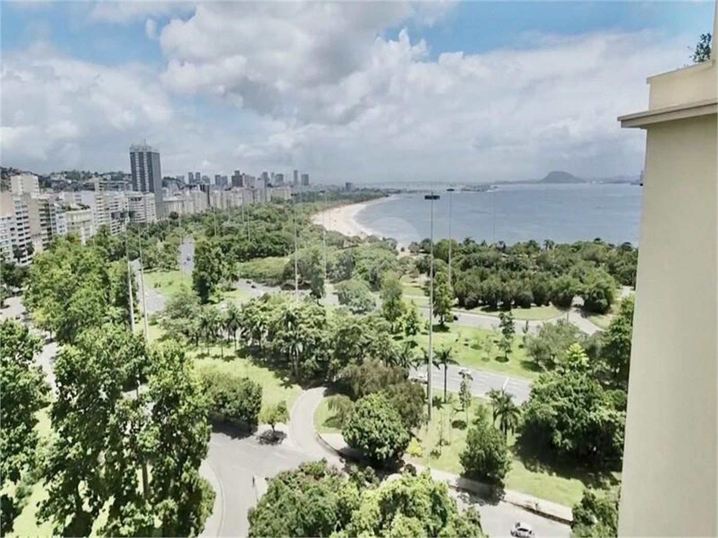 Apartamento à venda com 4 quartos, sendo 1 suíte, em Flamengo, Rio de Janeiro, RJ