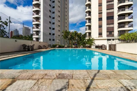 Apartamento à venda com 4 quartos, sendo 3 suítes,  em Vila Andrade, São Paulo, SP