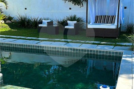 Casa à venda com 3 suítes em Caravelas, Armação dos Búzios, RJ