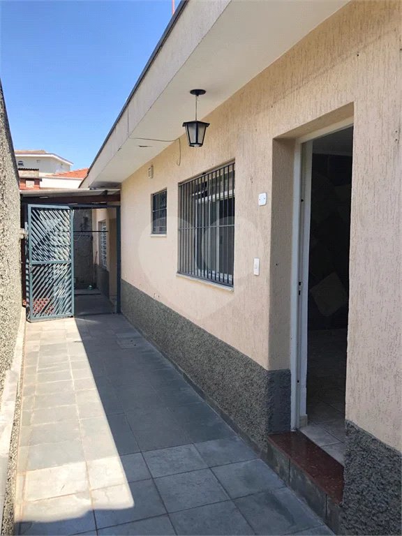 Casa com 03 dormitórios e 04 vagas Parada Inglesa