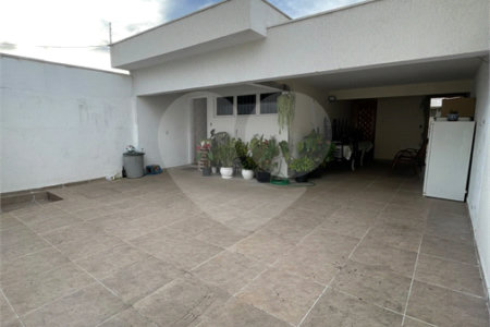 Casa à venda com 3 quartos, sendo 1 suíte,  em Vila Oliveira, Mogi das Cruzes, SP