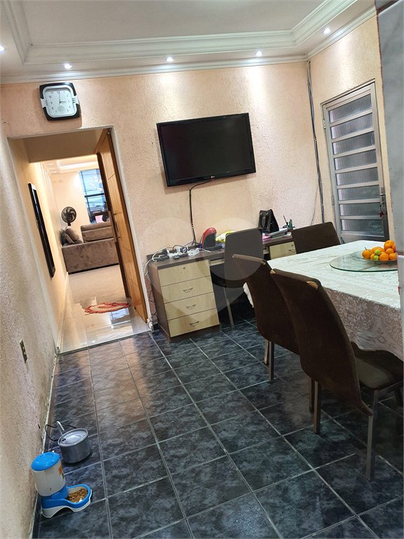 Sobrado à venda com 2 quartos, sendo 1 suíte, em Jardim Meliunas, São Paulo, SP